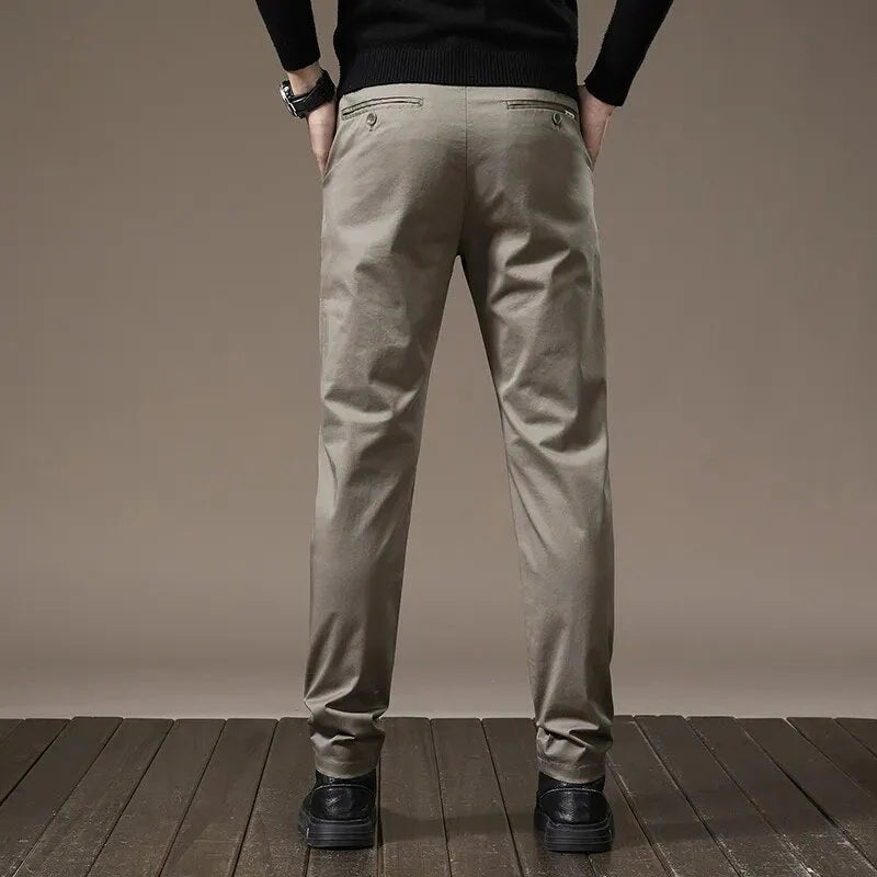 Calça Chino em Sarja Masculina Romenzi RZ553