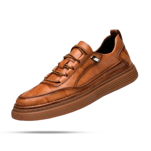 Tênis Masculino em Couro Montclive MT422